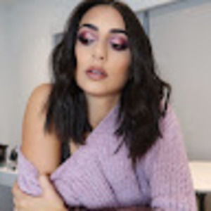 Meet your Posher, Demi